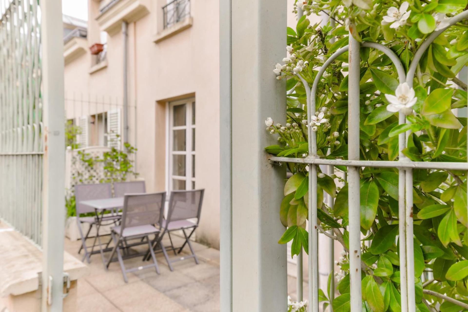 Exigehome-Maison Avec Terrasse Privee Версаль Экстерьер фото